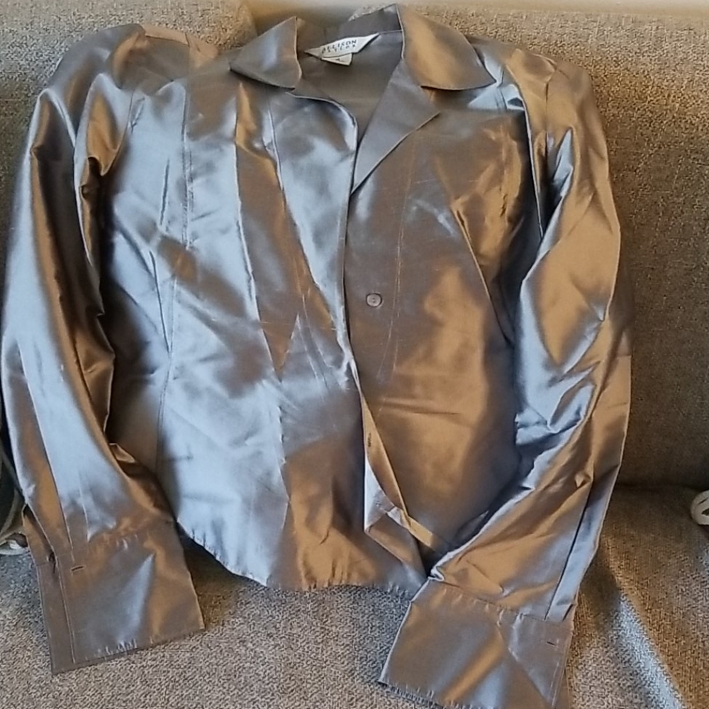Allison Taylor Silk Silver long sleeve blouse